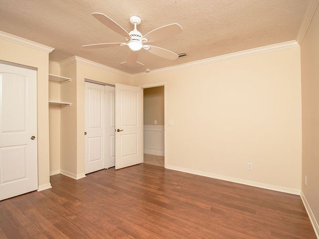 285 32nd Court SW, Vero Beach, FL 32968