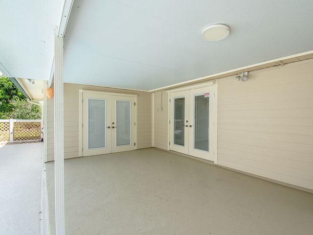 285 32nd Court SW, Vero Beach, FL 32968