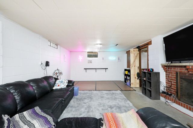 1428 Curtiss Avenue, Ames, IA 50010