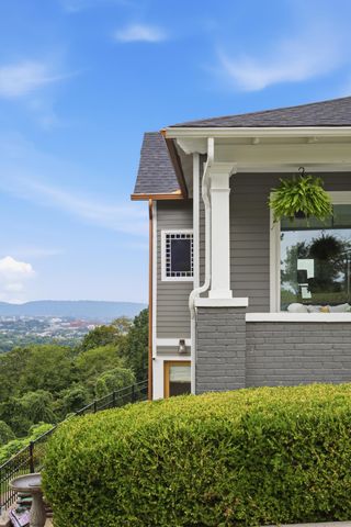 149 N Crest Road, Chattanooga, TN 37404