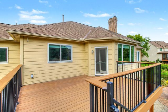 818 Park Place Drive, Mendota Heights, MN 55118