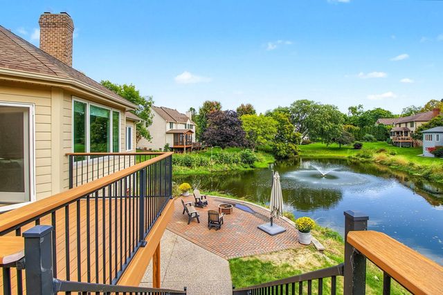 818 Park Place Drive, Mendota Heights, MN 55118