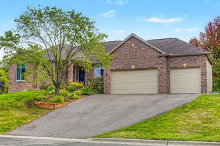 818 Park Place Drive, Mendota Heights, MN 55118