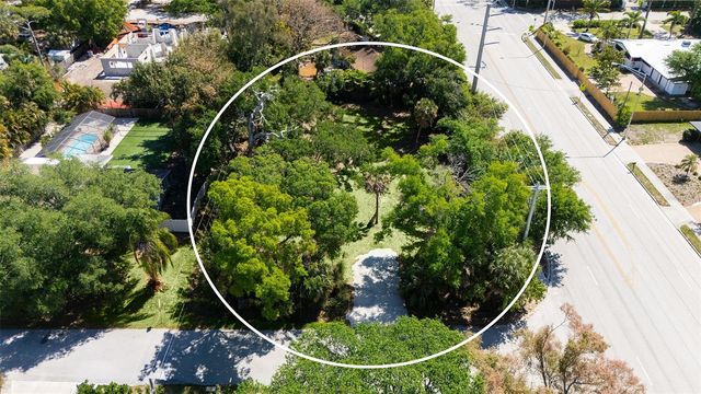 4717 CRYSTAL AVENUE, Sarasota, FL 34231