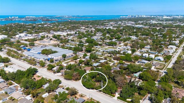 4717 CRYSTAL AVENUE, Sarasota, FL 34231