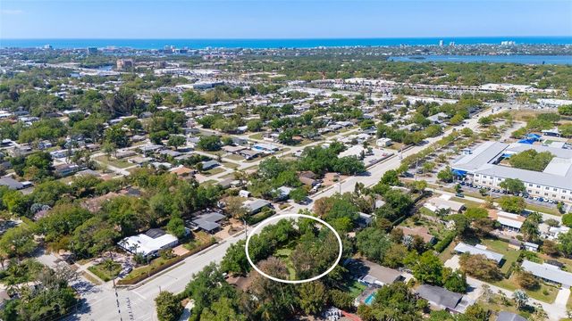 4717 CRYSTAL AVENUE, Sarasota, FL 34231