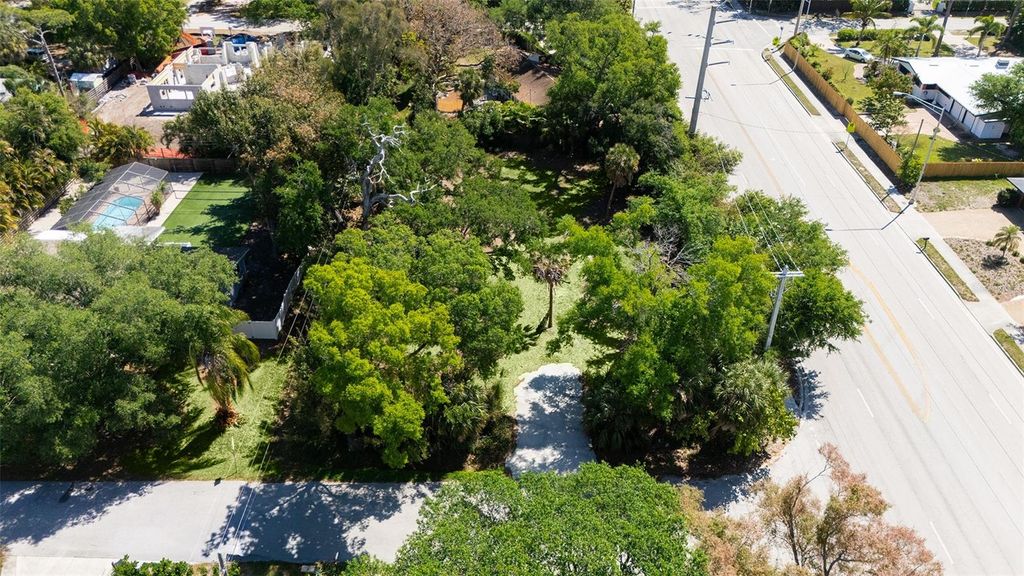 4717 CRYSTAL AVENUE, Sarasota, FL 34231