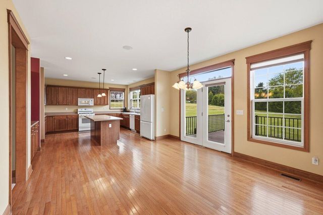 118 Windridge Road, Valparaiso, IN 46385