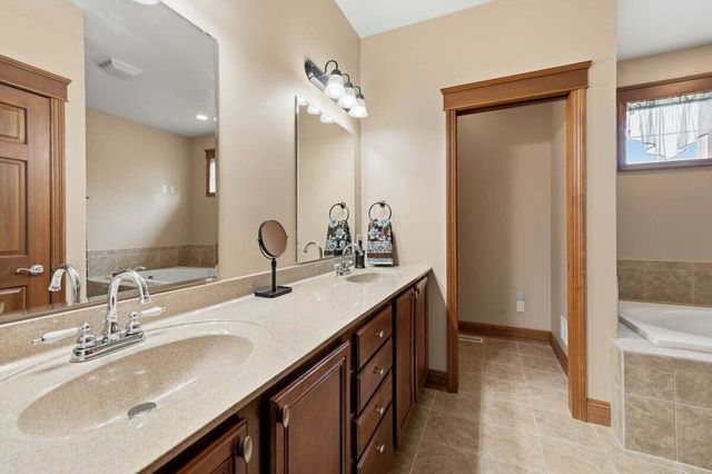 118 Windridge Road, Valparaiso, IN 46385
