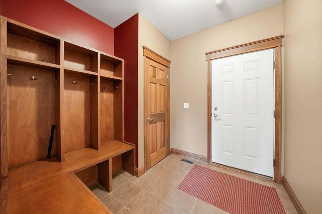 118 Windridge Road, Valparaiso, IN 46385