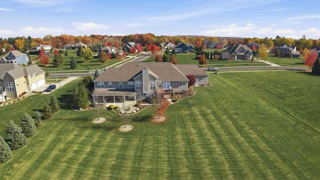 118 Windridge Road, Valparaiso, IN 46385
