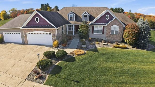 118 Windridge Road, Valparaiso, IN 46385