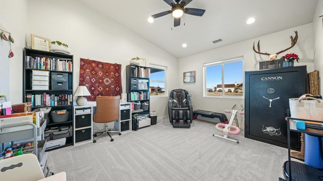 56577 Hawthorne Lane, Olathe, CO 81425