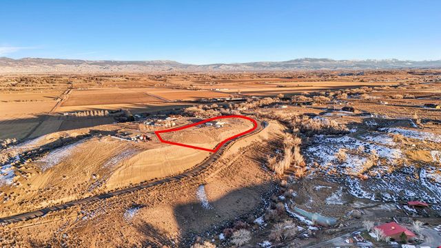 56577 Hawthorne Lane, Olathe, CO 81425