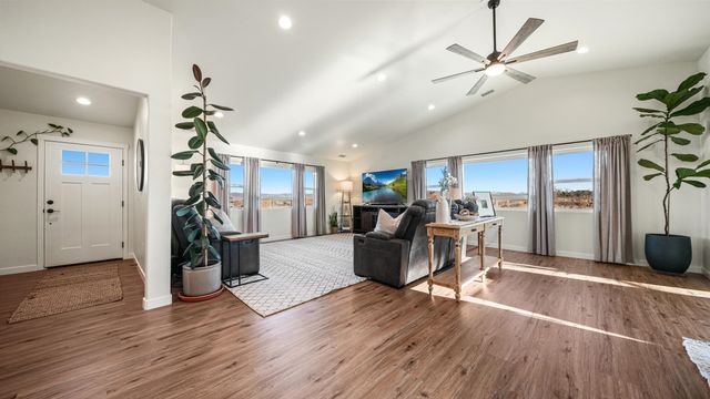 56577 Hawthorne Lane, Olathe, CO 81425