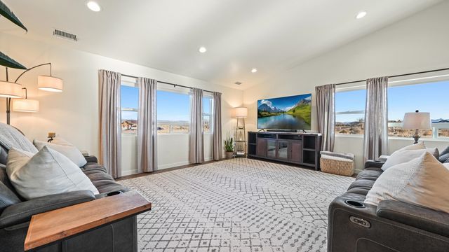 56577 Hawthorne Lane, Olathe, CO 81425