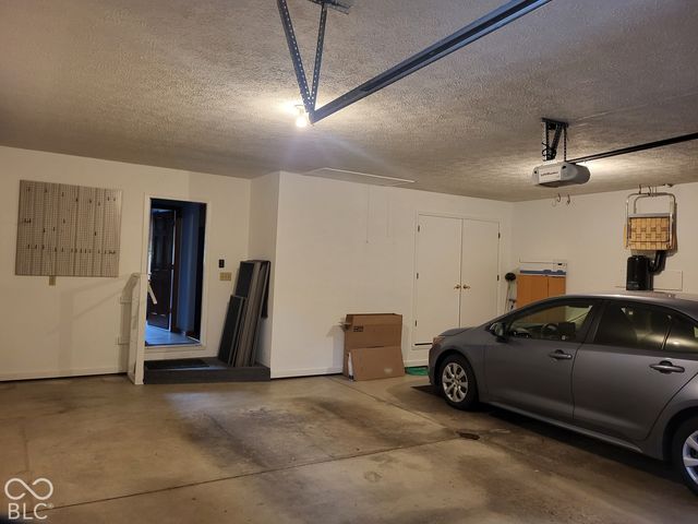 870 Ironwood East Drive, Brownsburg, IN 46112