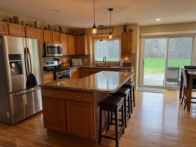 48805 Rockefeller Drive, Canton, MI 48188