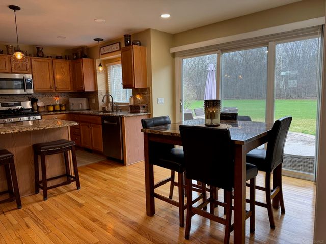 48805 Rockefeller Drive, Canton, MI 48188