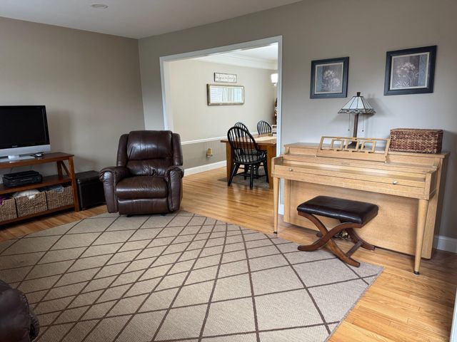 48805 Rockefeller Drive, Canton, MI 48188