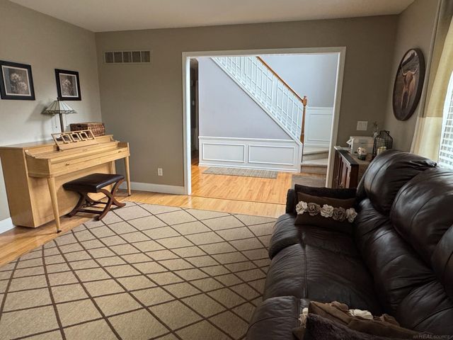 48805 Rockefeller Drive, Canton, MI 48188