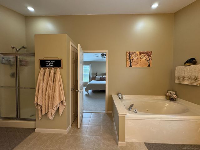 48805 Rockefeller Drive, Canton, MI 48188