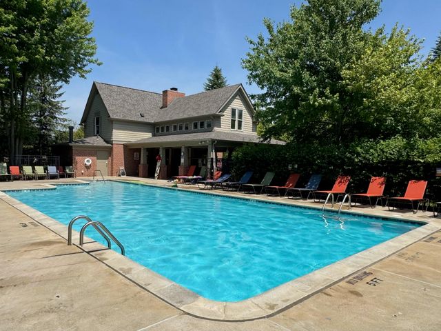 48805 Rockefeller Drive, Canton, MI 48188