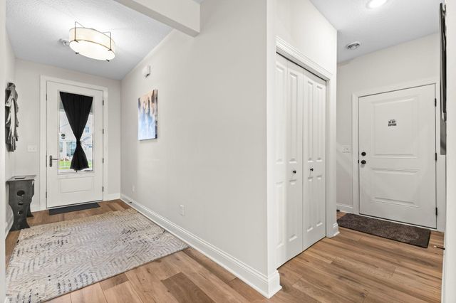 4338 Monarch Drive, Woodbury, MN 55129