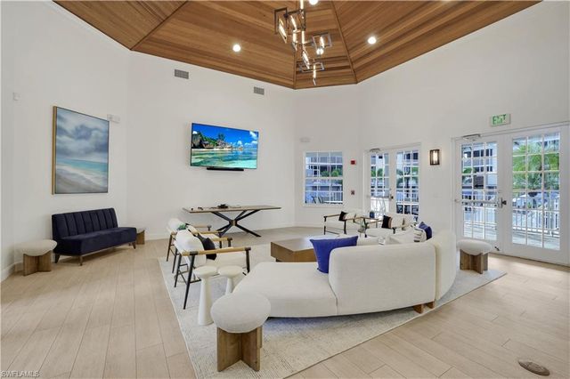 400 Flagship DR 505, Naples, FL 34108