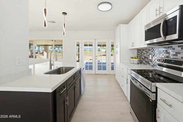 7100 S LA ROSA Drive, Tempe, AZ 85283