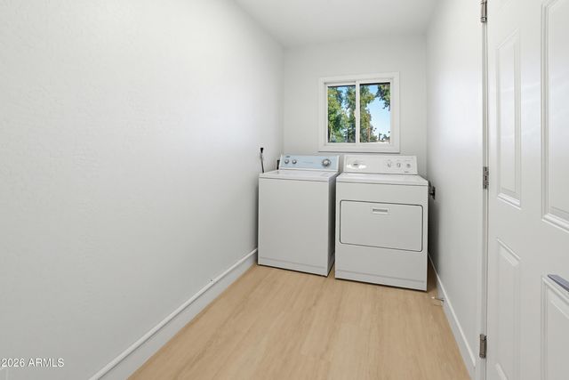 7100 S LA ROSA Drive, Tempe, AZ 85283