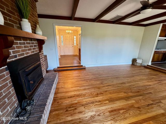 1307 Cogdell Drive, Kinston, NC 28501