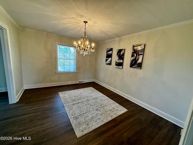 1307 Cogdell Drive, Kinston, NC 28501