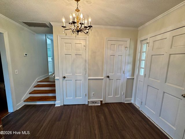 1307 Cogdell Drive, Kinston, NC 28501
