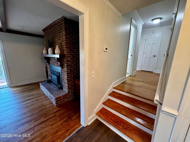 1307 Cogdell Drive, Kinston, NC 28501