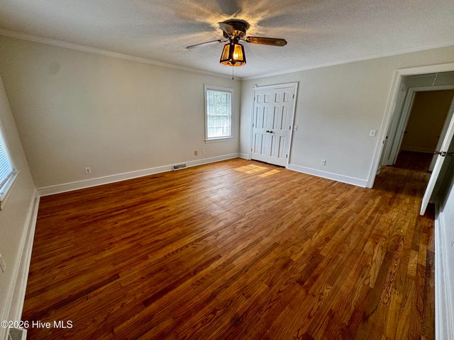 1307 Cogdell Drive, Kinston, NC 28501