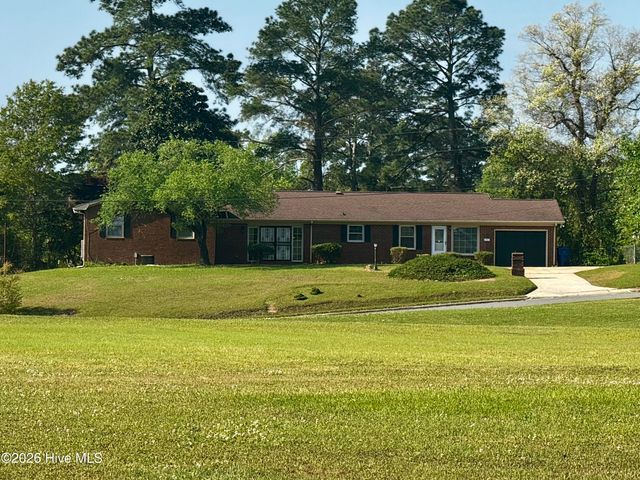 1307 Cogdell Drive, Kinston, NC 28501