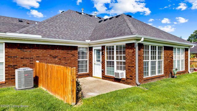 7230 Briscoe Vista Way, Louisville, KY 40228