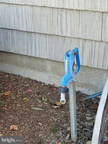 396 GREEN LN, Belleville, PA 17004