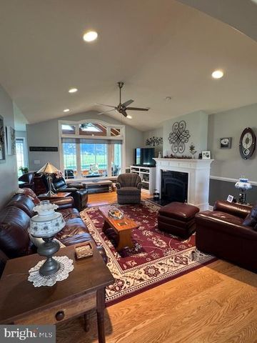 396 GREEN LN, Belleville, PA 17004