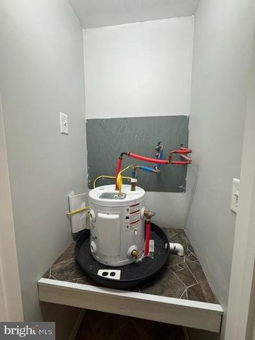 396 GREEN LN, Belleville, PA 17004