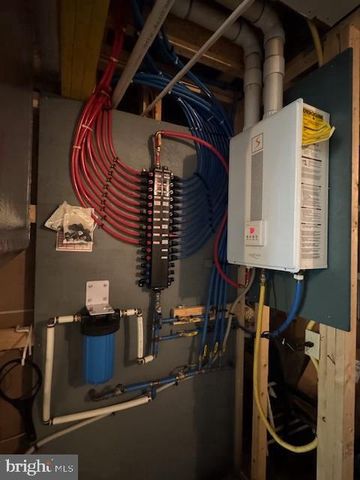 396 GREEN LN, Belleville, PA 17004