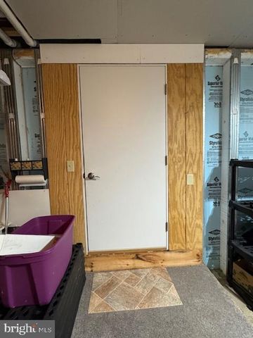 396 GREEN LN, Belleville, PA 17004