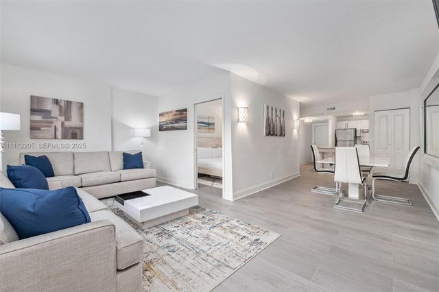 2301 Collins Avenue 328, Miami Beach, FL 33139