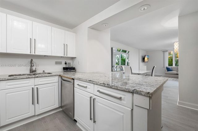 2301 Collins Avenue 328, Miami Beach, FL 33139