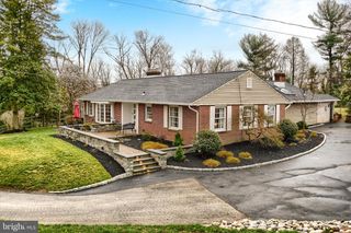 4 BULLENS LN, Wallingford, PA 19086