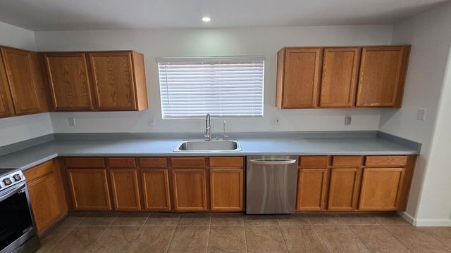 15537 W Gelding Drive, Surprise, AZ 85379