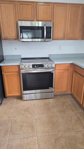 15537 W Gelding Drive, Surprise, AZ 85379