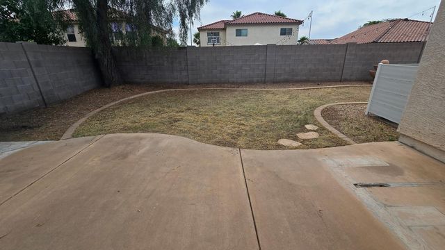 15537 W Gelding Drive, Surprise, AZ 85379