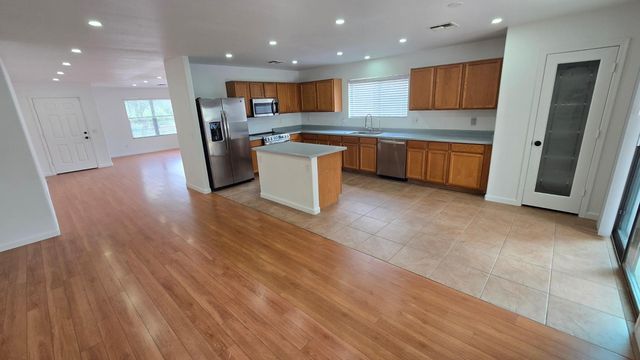 15537 W Gelding Drive, Surprise, AZ 85379
